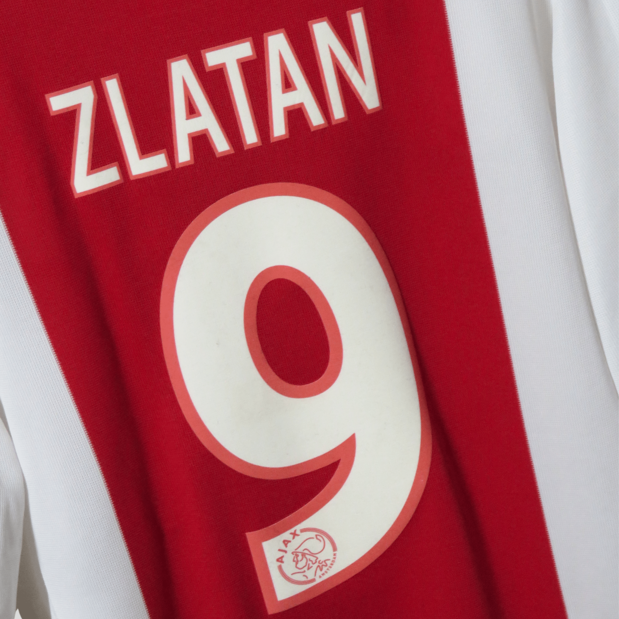 Ajax 2001-02 Home Ibrahimović #9 Shirt XL