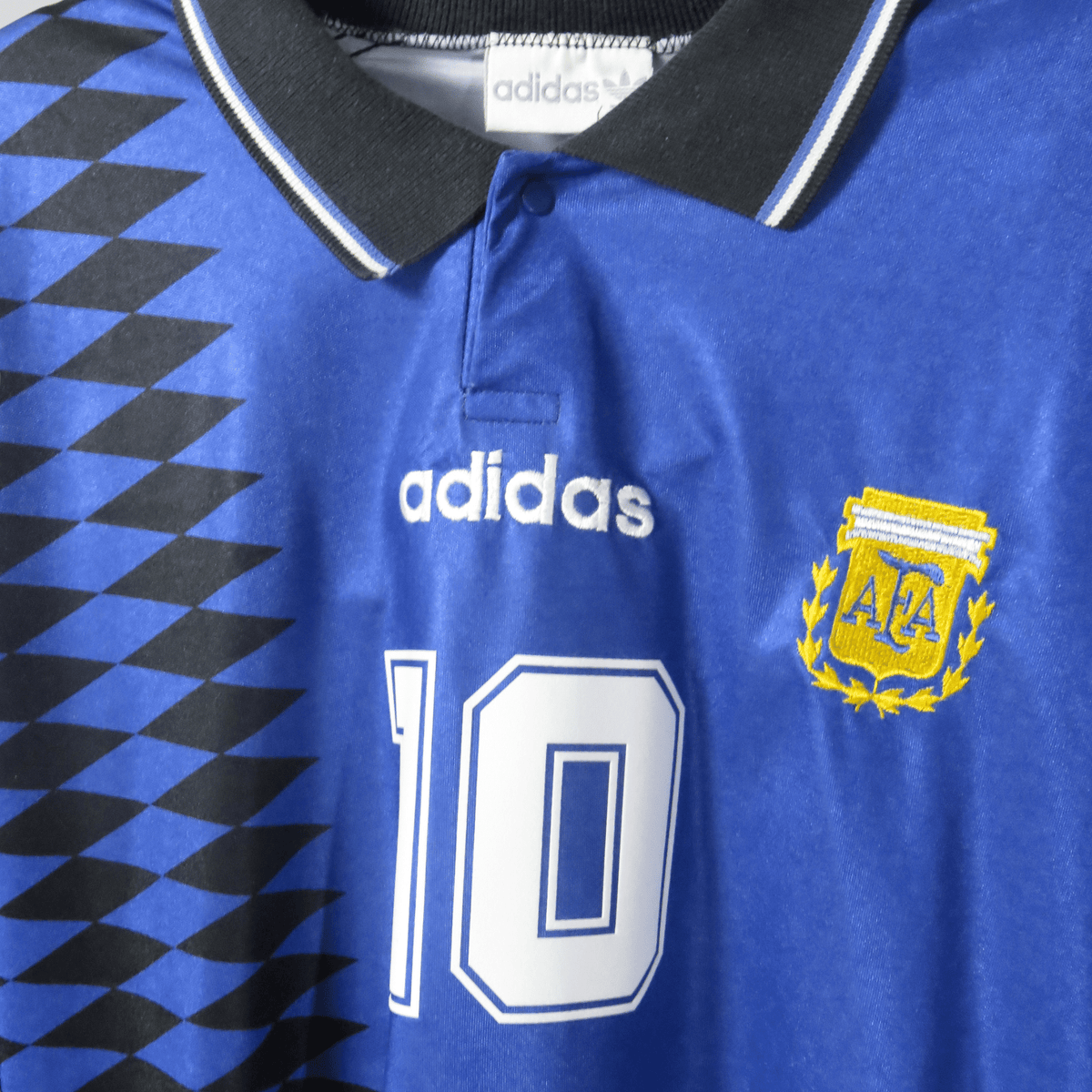 Original Argentina 1994-1997 Away football shirt, size L, Maradona 10 | Nostalgic Football Shirts