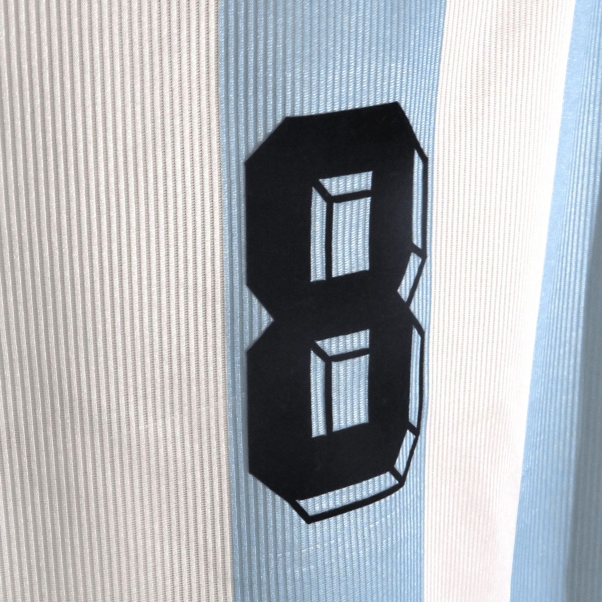 Vintage Argentina 1998-2000 Home football shirt with Simeone 8 print, size L | Nostalgic Football Shirts