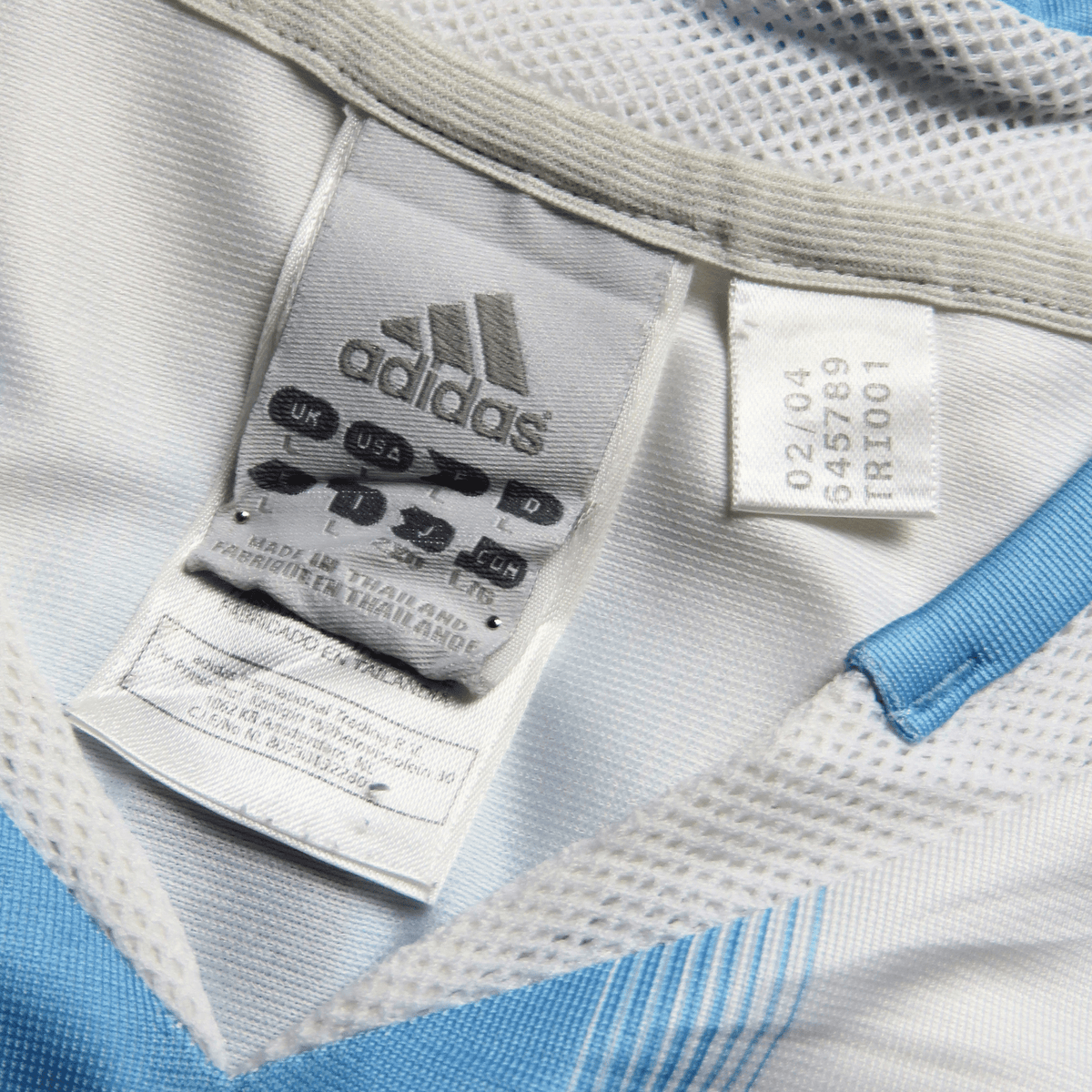 Vintage Argentina 2004-2005 Home football shirt with Messi 18 print, size L | Nostalgic Football Shirts
