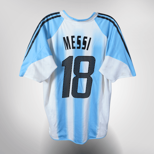 Vintage Argentina 2004-2005 Home football shirt with Messi 18 print, size L, product code 645789 | Nostalgic Football Shirts