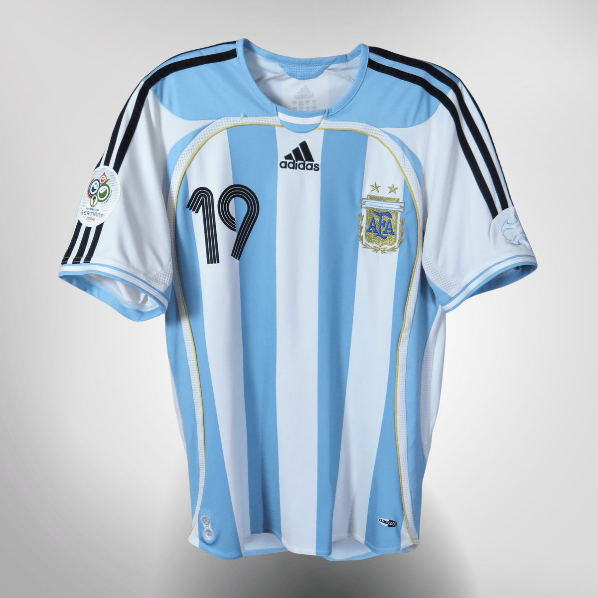 Authentic Adidas Argentina 2006-2007 Home shirt, Messi 19 on the back, size S | Nostalgic Football Shirts