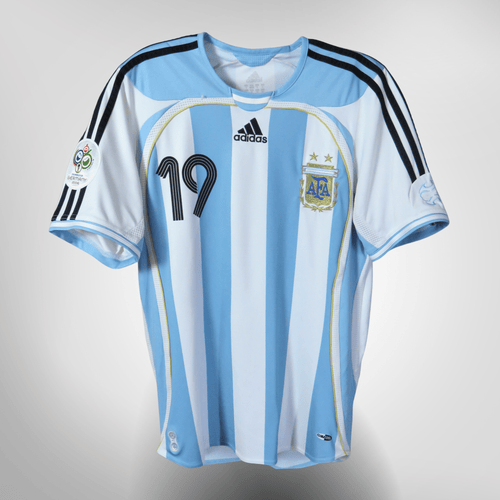Authentic Adidas Argentina 2006-2007 Home shirt, Messi 19 on the back, size S, product code 739802 | Nostalgic Football Shirts