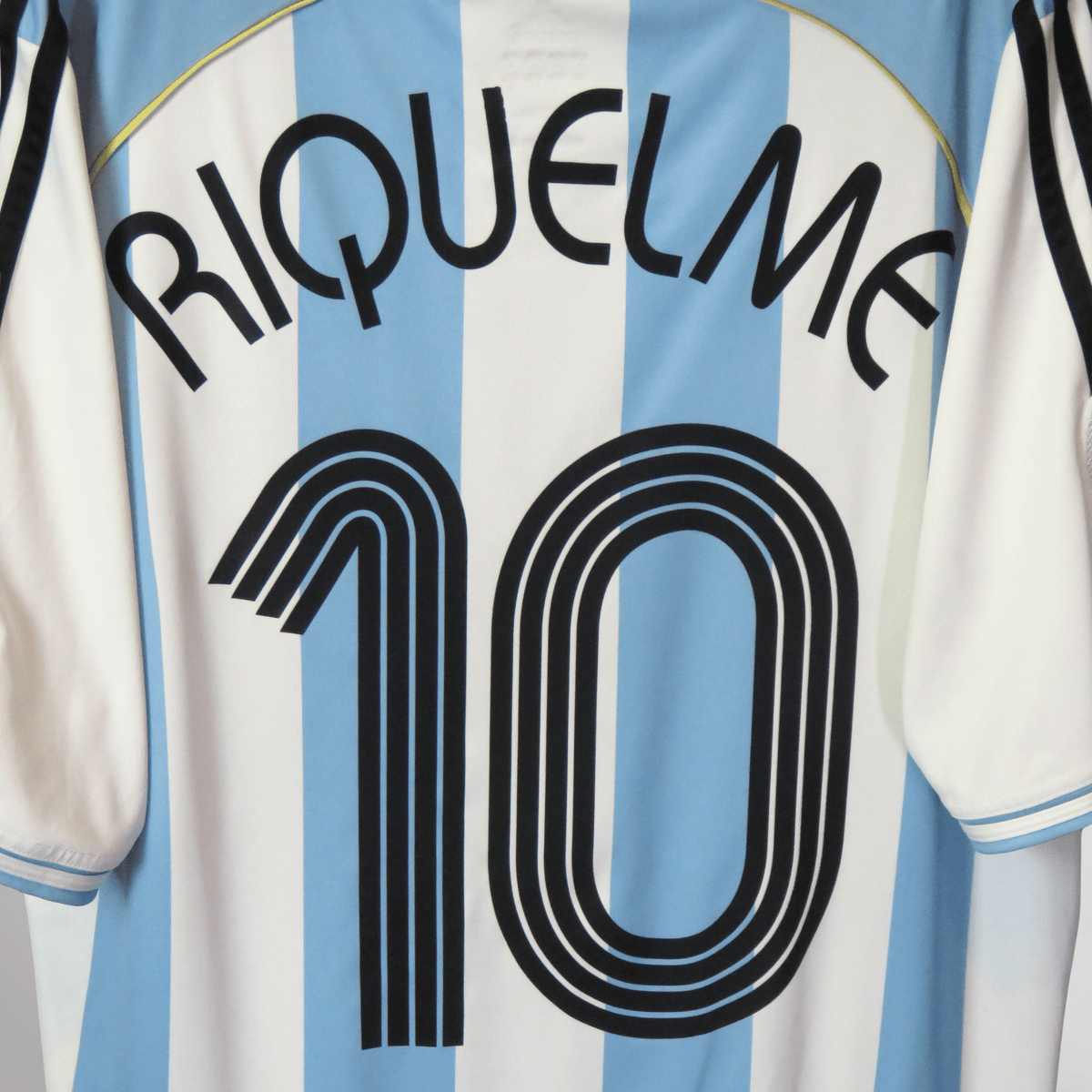 Retro Argentina 2006-2007 Home football jersey by Adidas, Riquelme 10, size L | Nostalgic Football Shirts