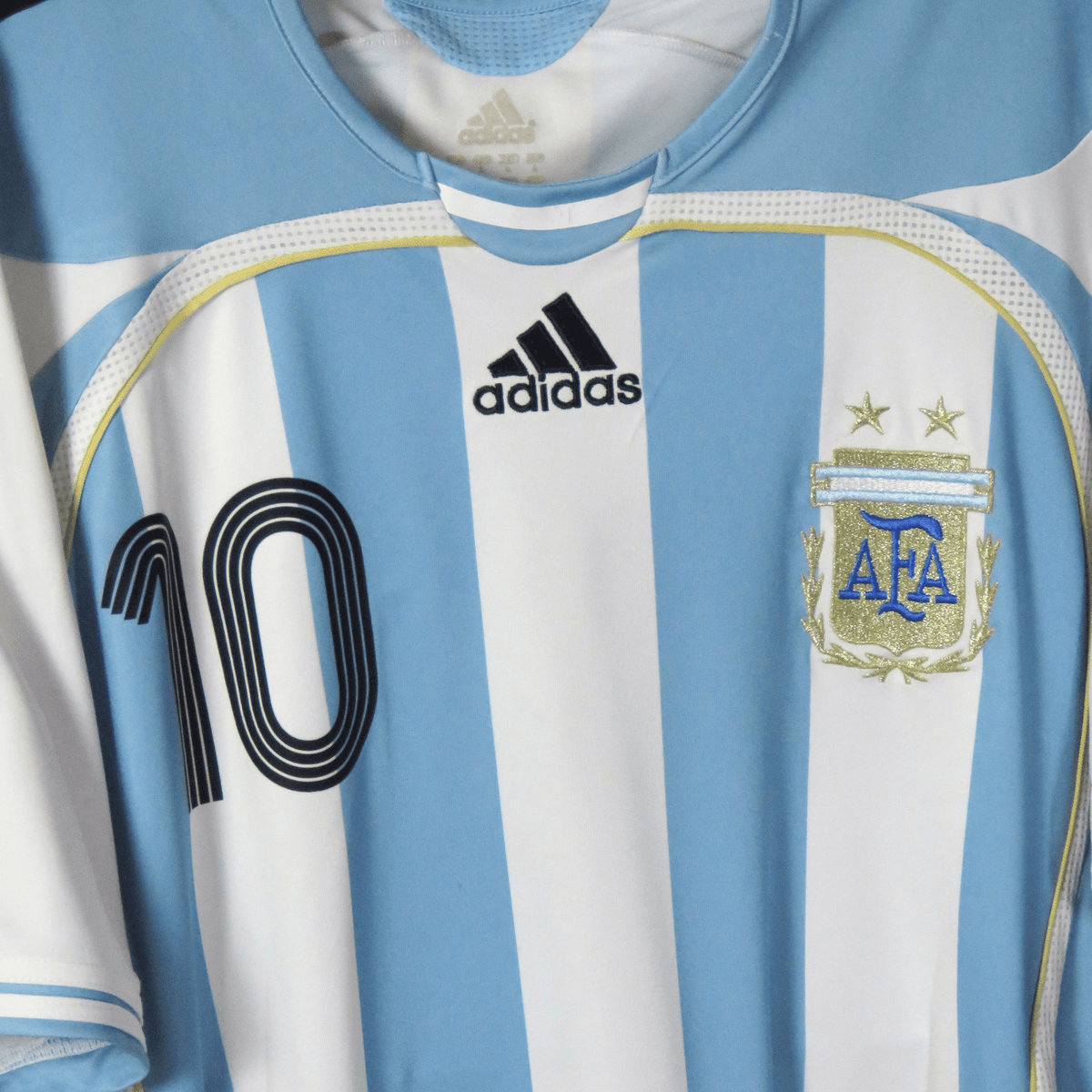 Original Argentina 2006-2007 Home football shirt, size L, Riquelme 10 | Nostalgic Football Shirts