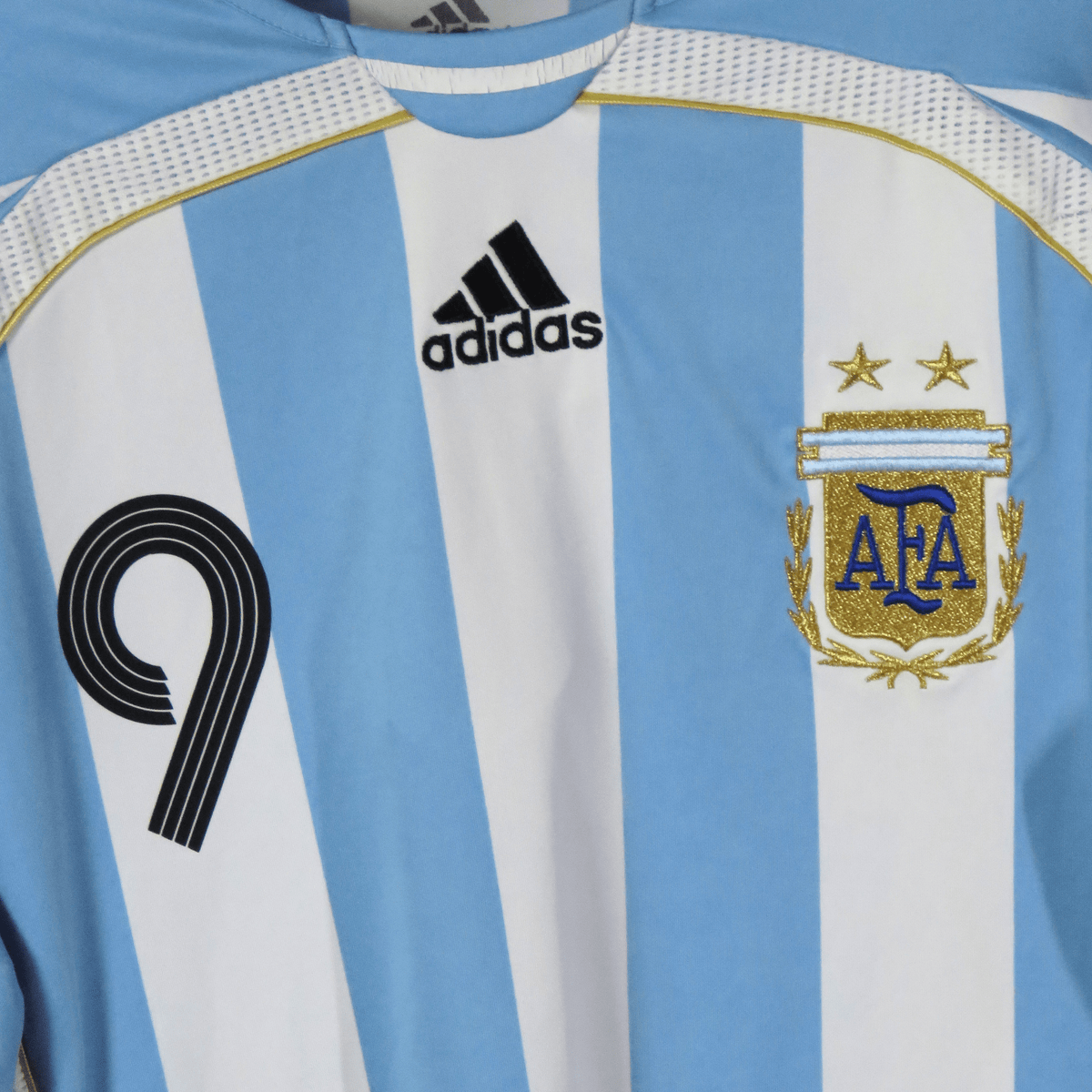 Original Argentina 2006-2008 Home football shirt, size L, Crespo 9, product code 838643 | Nostalgic Football Shirts