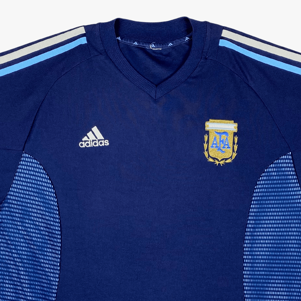 Authentic Adidas Argentina 2002-2004 Away shirt, size L | Nostalgic Football Shirts