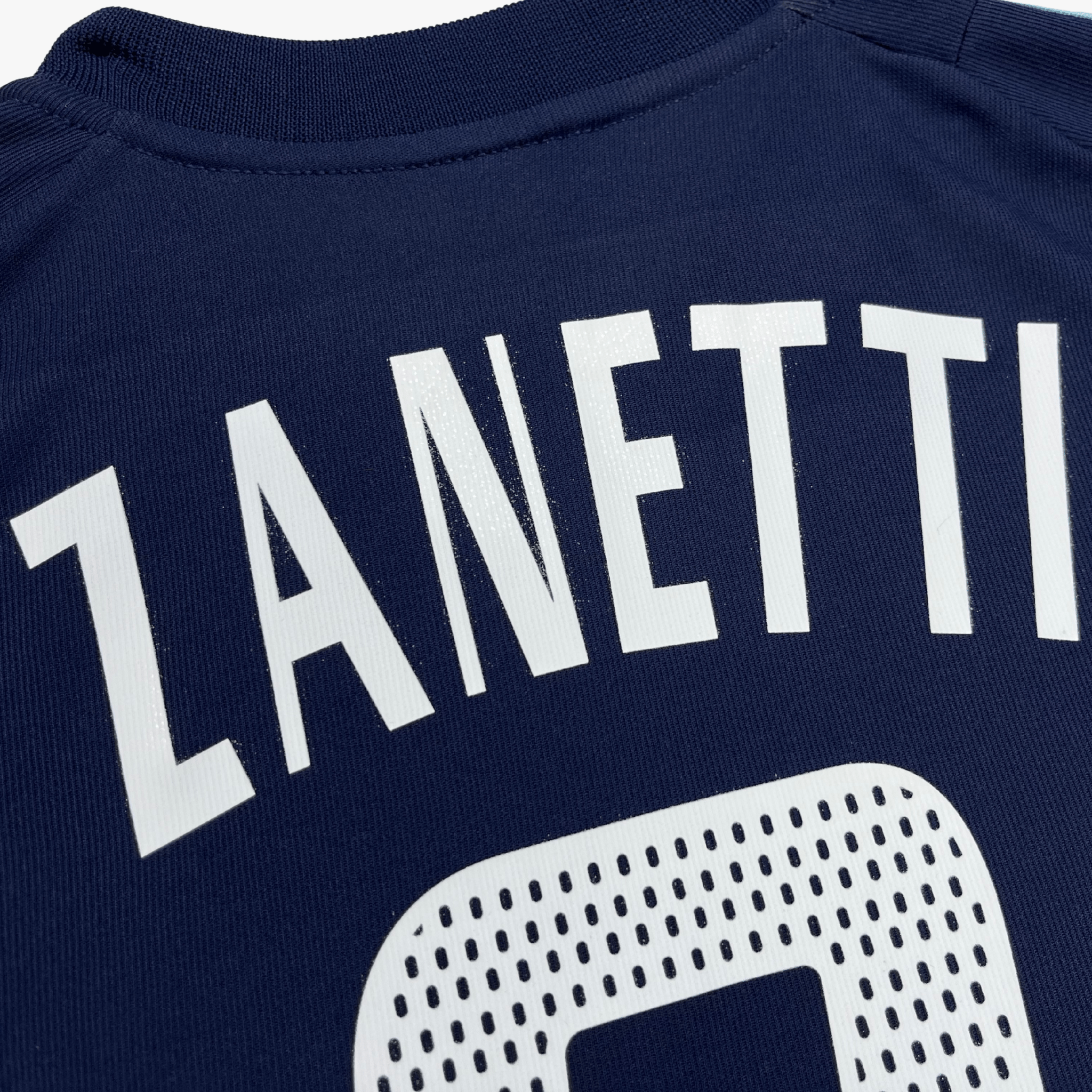 Argentina 2002-04 Away Zanetti #8 Shirt L
