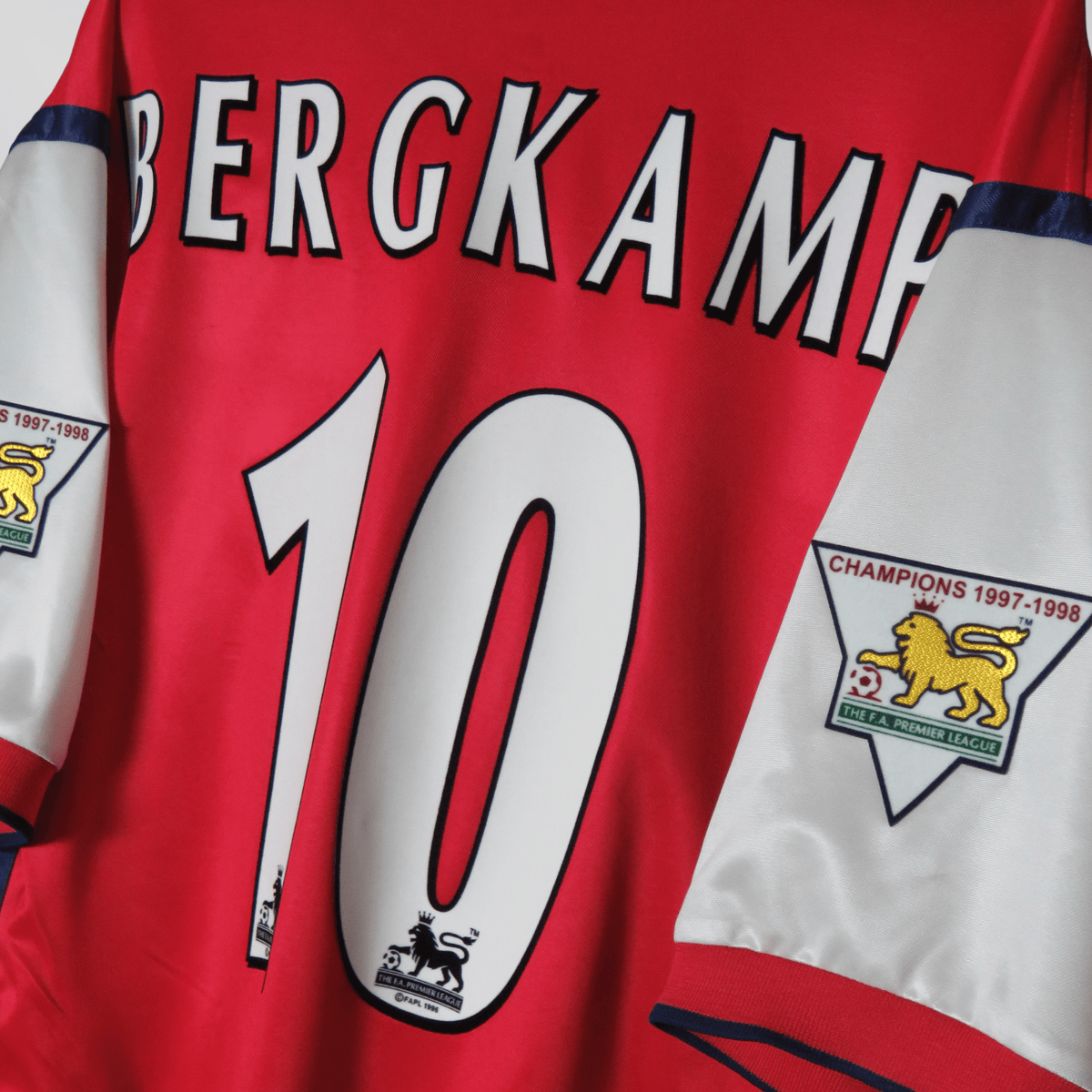 Retro Arsenal 1998-1999 Home football jersey by Nike, Bergkamp 10, size L | Nostalgic Football Shirts