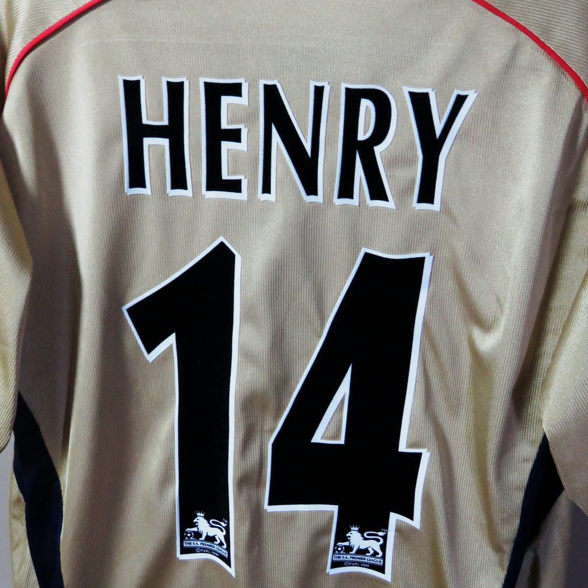Arsenal 2001-2002 Away shirt, Henry 14, Nike, size M | Nostalgic Football Shirts