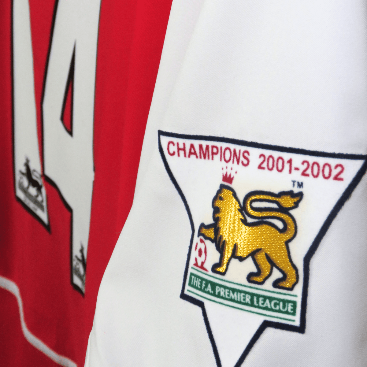 Authentic Nike Arsenal 2002-2004 Home shirt, Henry 14 on the back, size L, product code 184985 | Nostalgic Football Shirts