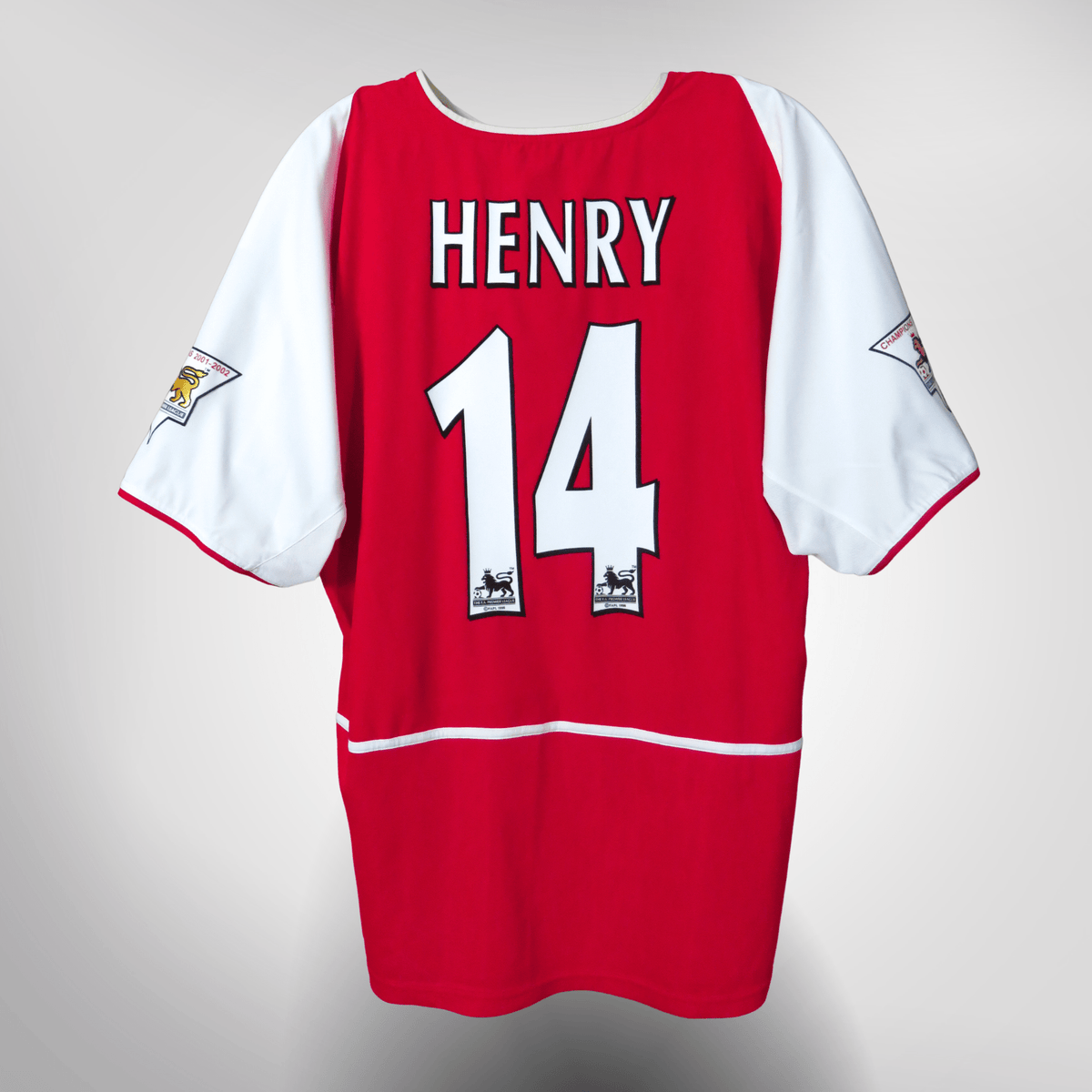 Vintage Arsenal 2002-2004 Home football shirt with Henry 14 print, size L, product code 184985 | Nostalgic Football Shirts