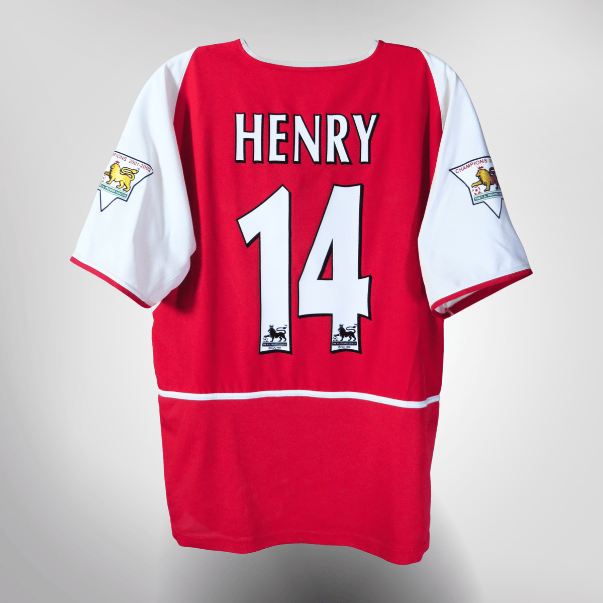 Vintage Arsenal 2002-2004 Home football shirt with Henry 14 print, size M | Nostalgic Football Shirts