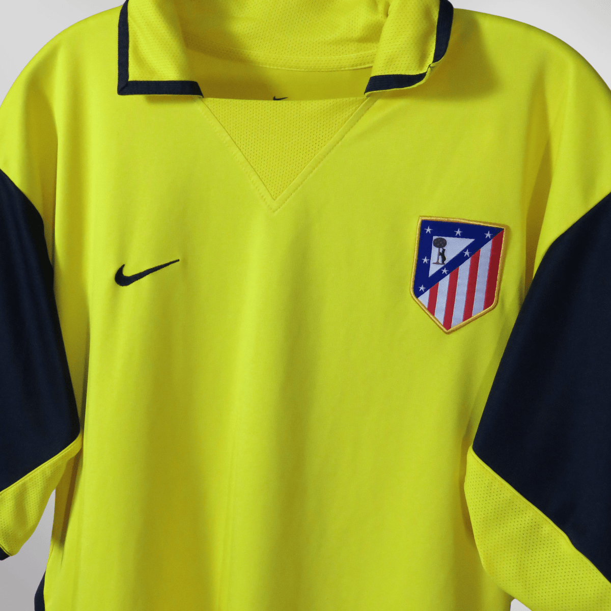 Original Atlético Madrid 2003-2004 Away football shirt, size XL, Torres 9 | Nostalgic Football Shirts
