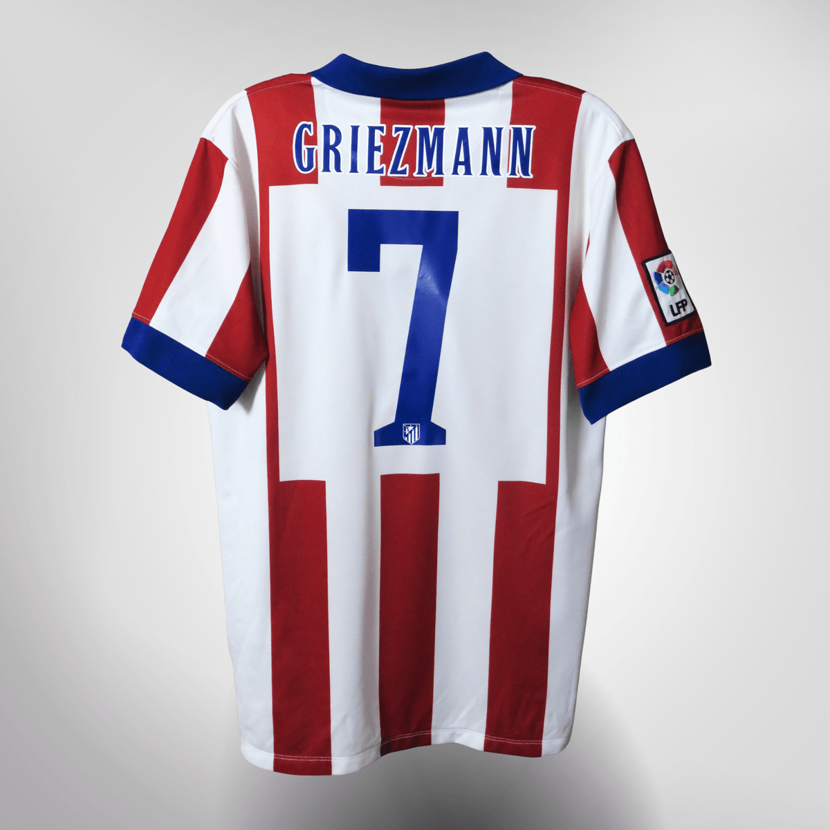 Vintage Atletico Madrid 2014-2015 Home football shirt with Griezmann 7 print, size M | Nostalgic Football Shirts