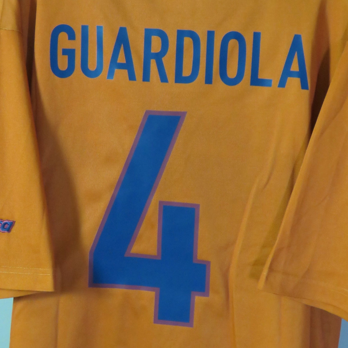 Retro Barcelona 1998-1999 Away football jersey by Nike, Guardiola 4, size L | Nostalgic Football Shirts