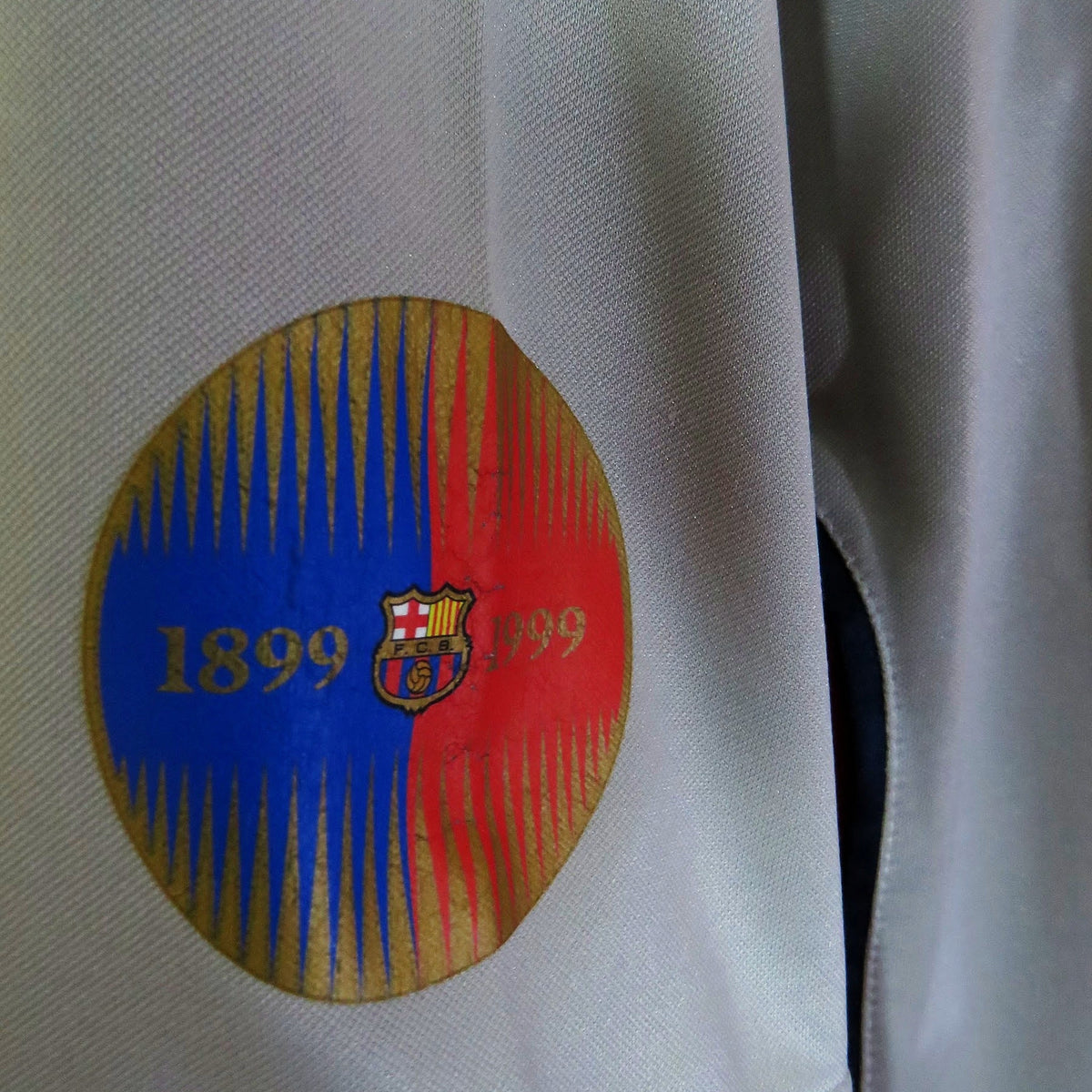 Barcelona 1999-2001 Away shirt, Guardiola 4, Nike, size M | Nostalgic Football Shirts