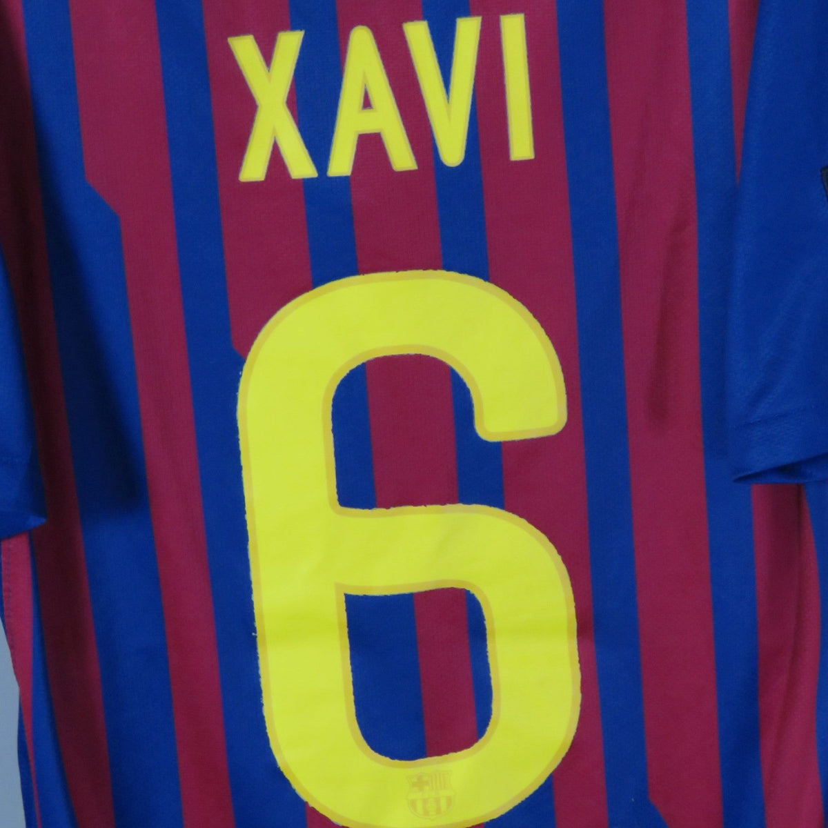 Retro Barcelona 2011-2012 Home football jersey by Nike, Xavi 6, size S, product code 419877-488 | Nostalgic Football Shirts