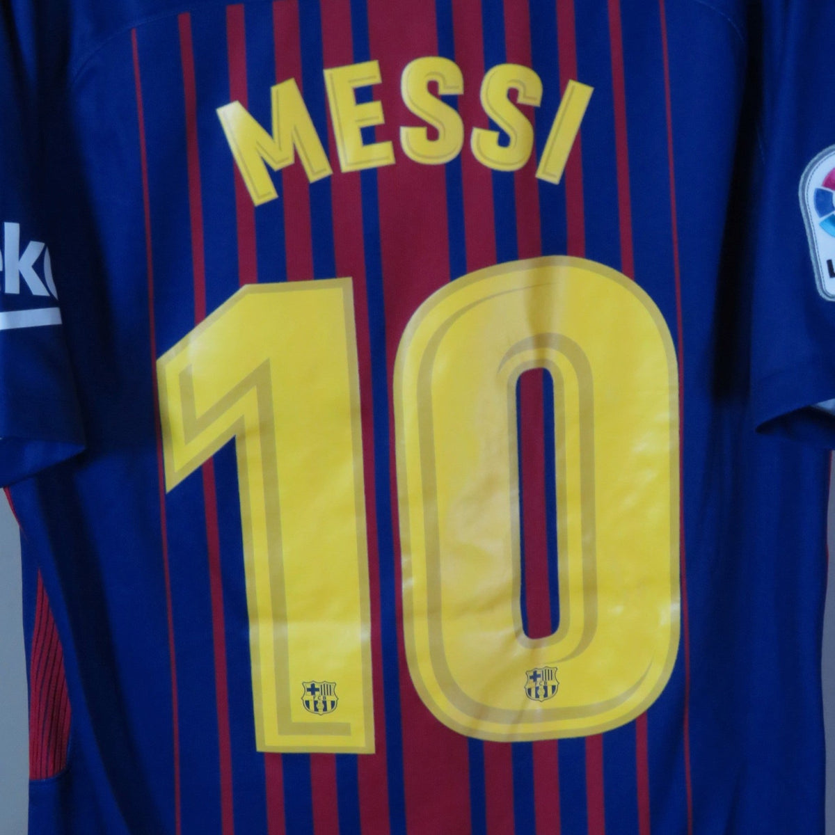 Retro Barcelona 2017-2018 Home football jersey by Nike, Messi 10, size S, product code 847255-456 | Nostalgic Football Shirts