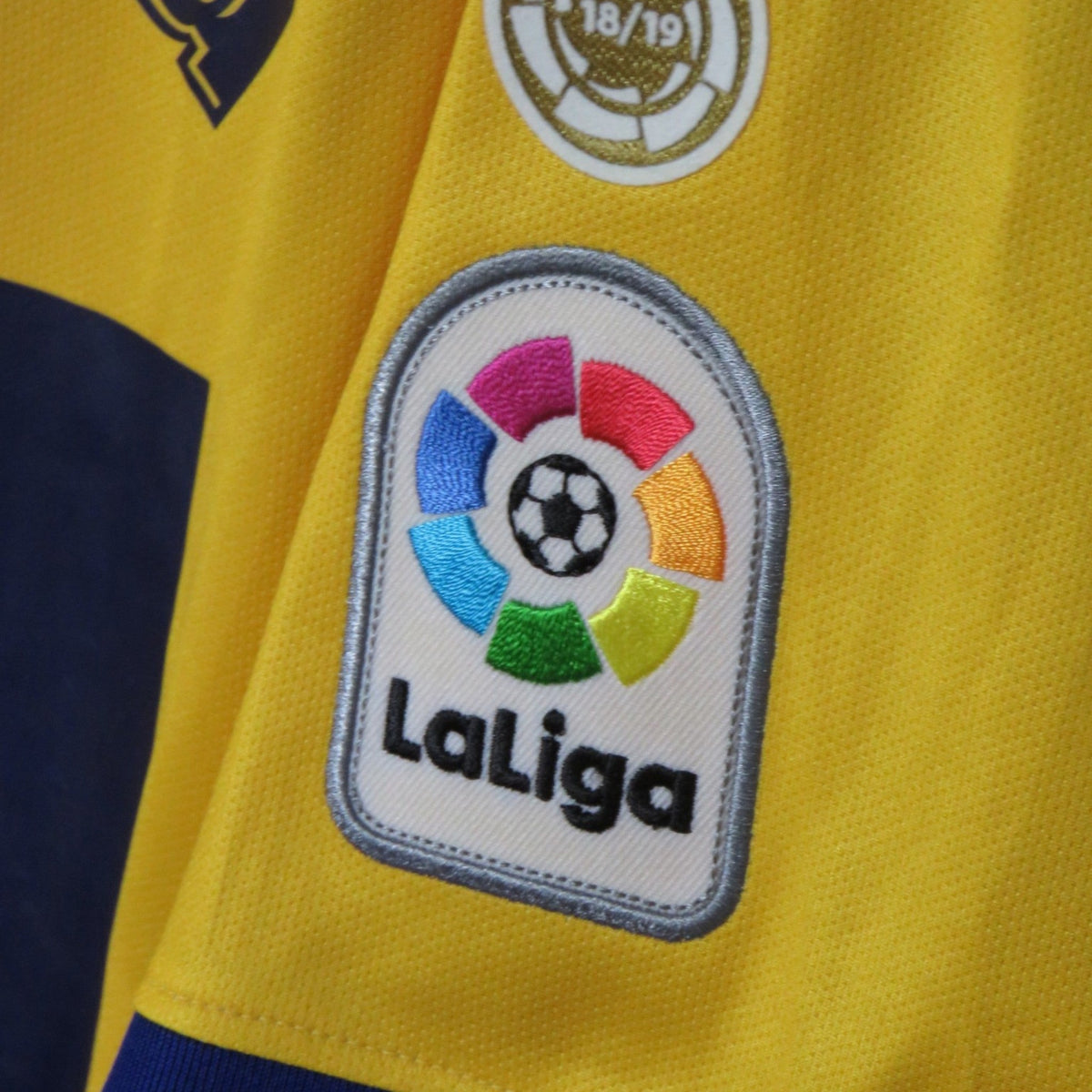 Original Barcelona 2019-2020 Away brand new with tags football shirt, size XXL, De Jong 21, product code AJ5531-728 | Nostalgic Football Shirts