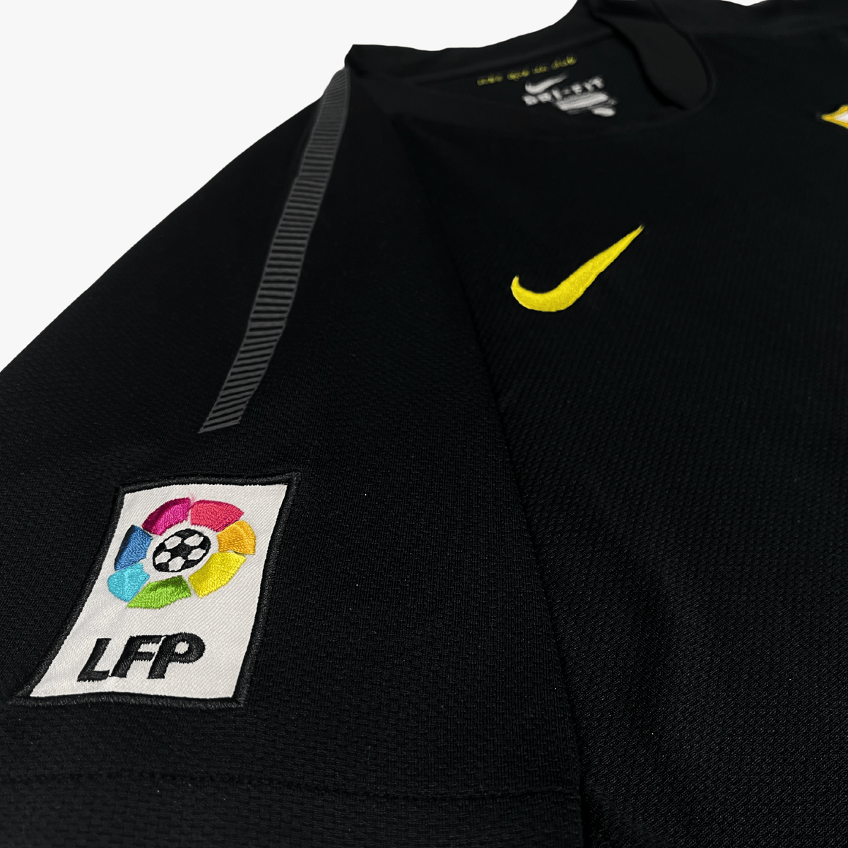 FC Barcelona 2011-12 Away Alexis #9 Shirt L