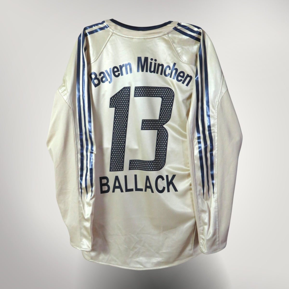 Vintage Bayern Munich 2004-2005 Away longsleeve football shirt with Ballack 13 print, size S | Nostalgic Football Shirts