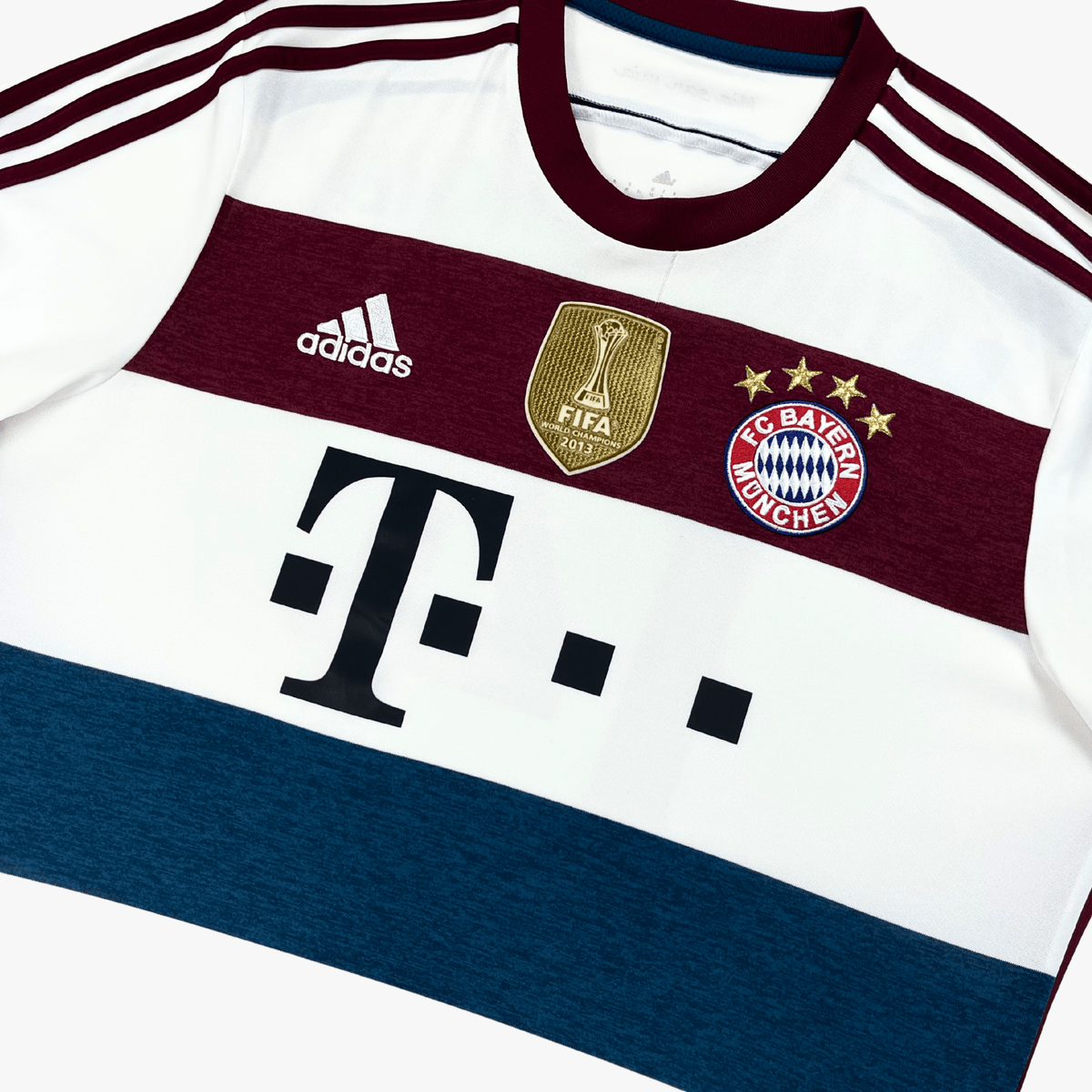 Retro Bayern Munich 2014-2015 Away football jersey by Nike, Pizarro 14, size M | Nostalgic Football Shirts