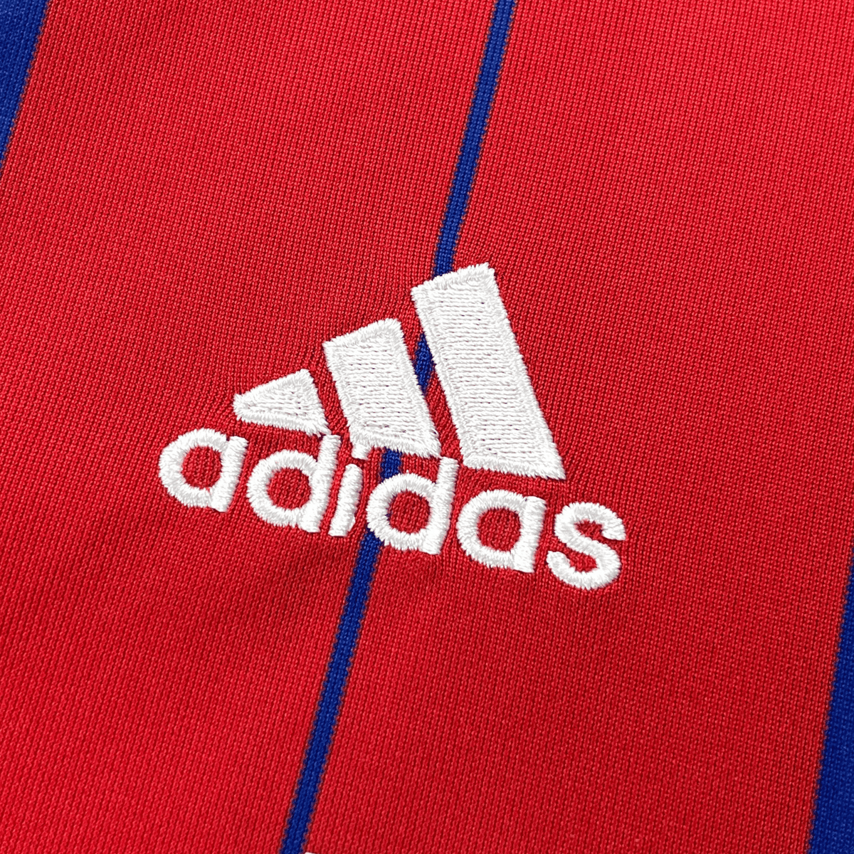 Authentic Adidas Bayern Munich 2014-2015 Home shirt, Robben 10 on the back, size M | Nostalgic Football Shirts