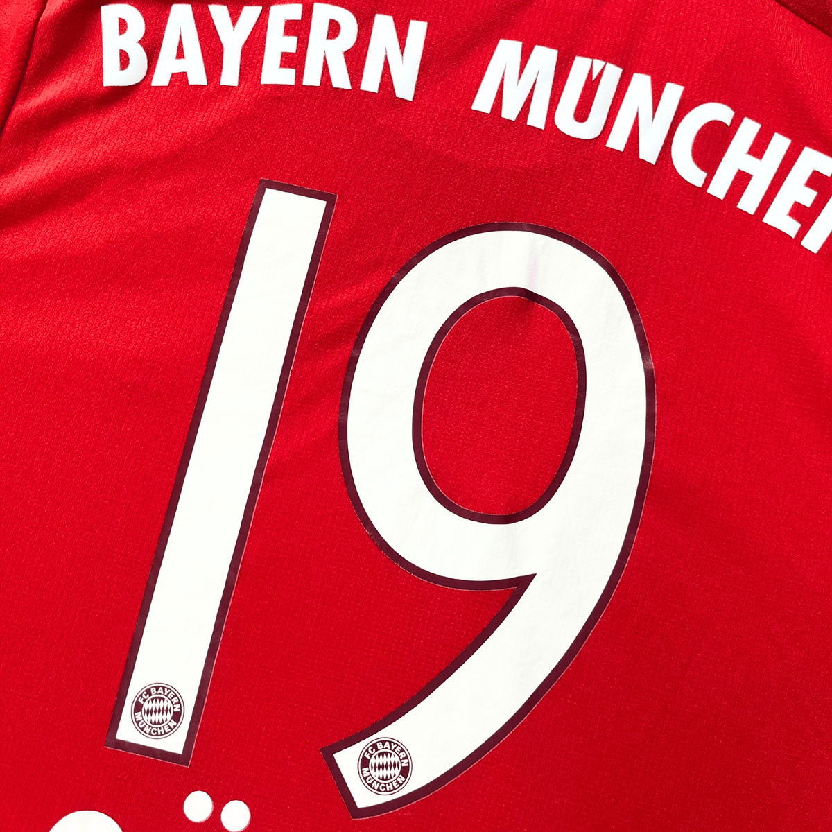 Vintage Bayern Munich 2015-2016 Home football shirt with Götze 19 print, size S | Nostalgic Football Shirts
