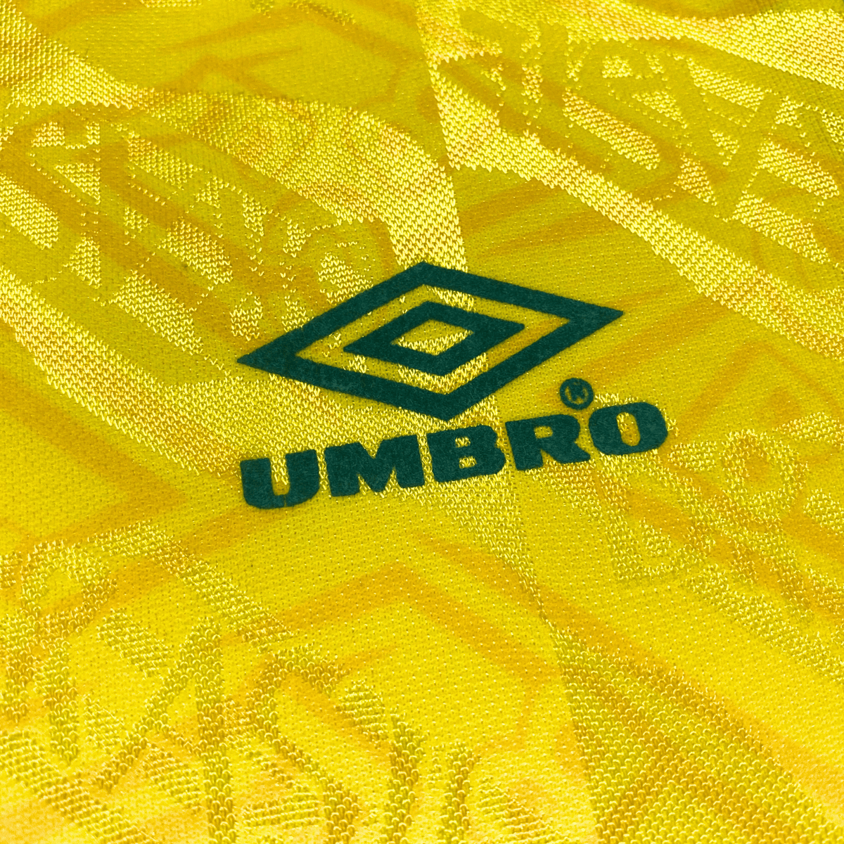 Vintage Brazil 1991-1993 Home football shirt, size L | Nostalgic Football Shirts