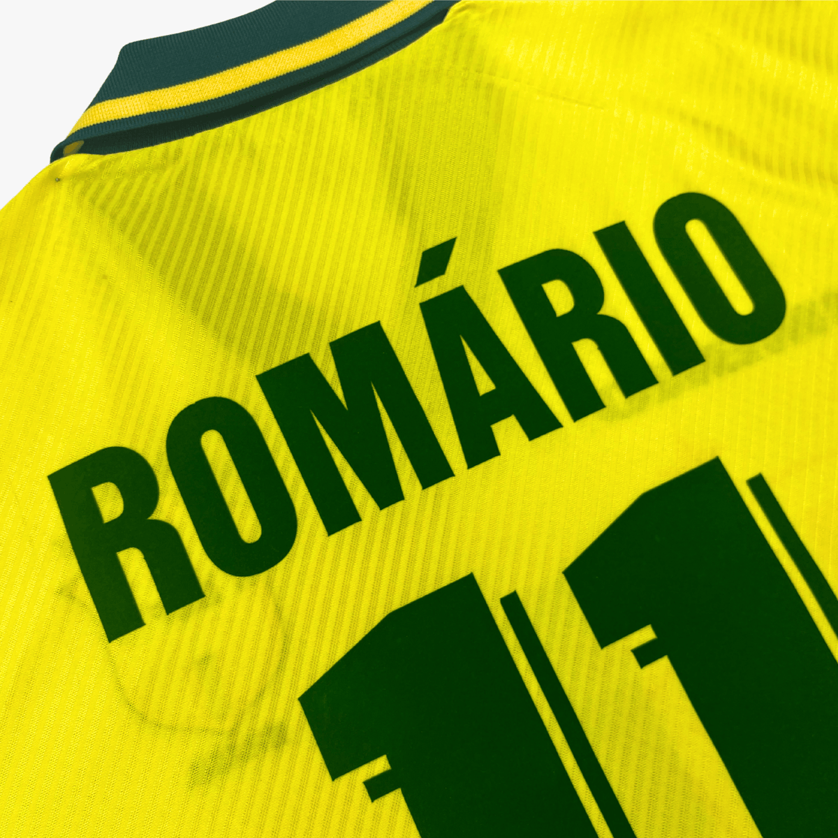 Retro Brazil 1995-1996 Home football jersey by Umbro, Romario, size XL | Nostalgic Football Shirts