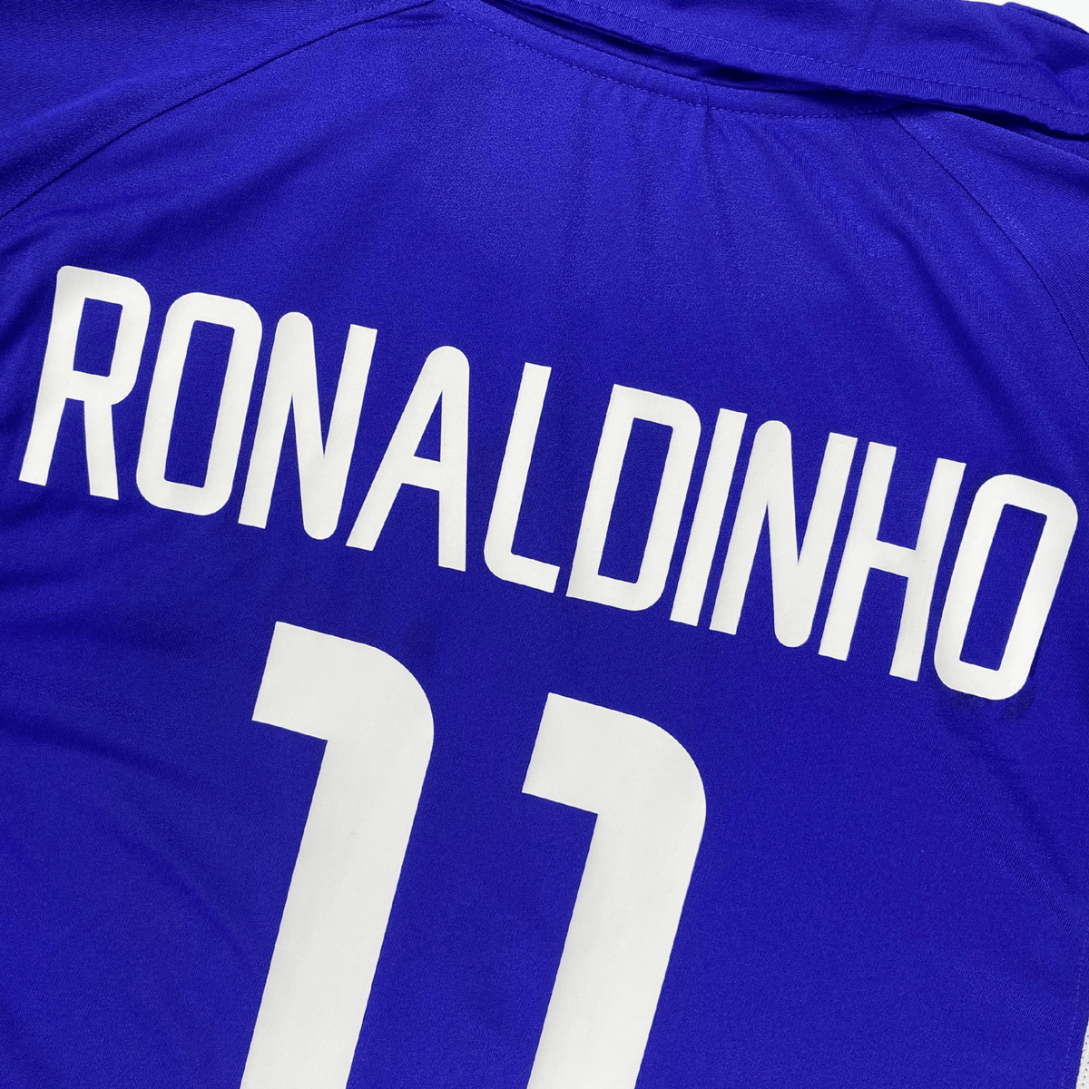 Retro Brazil 2002-2004 Away football jersey by Nike, Ronaldinho 10, size L | Nostalgic Football Shirts