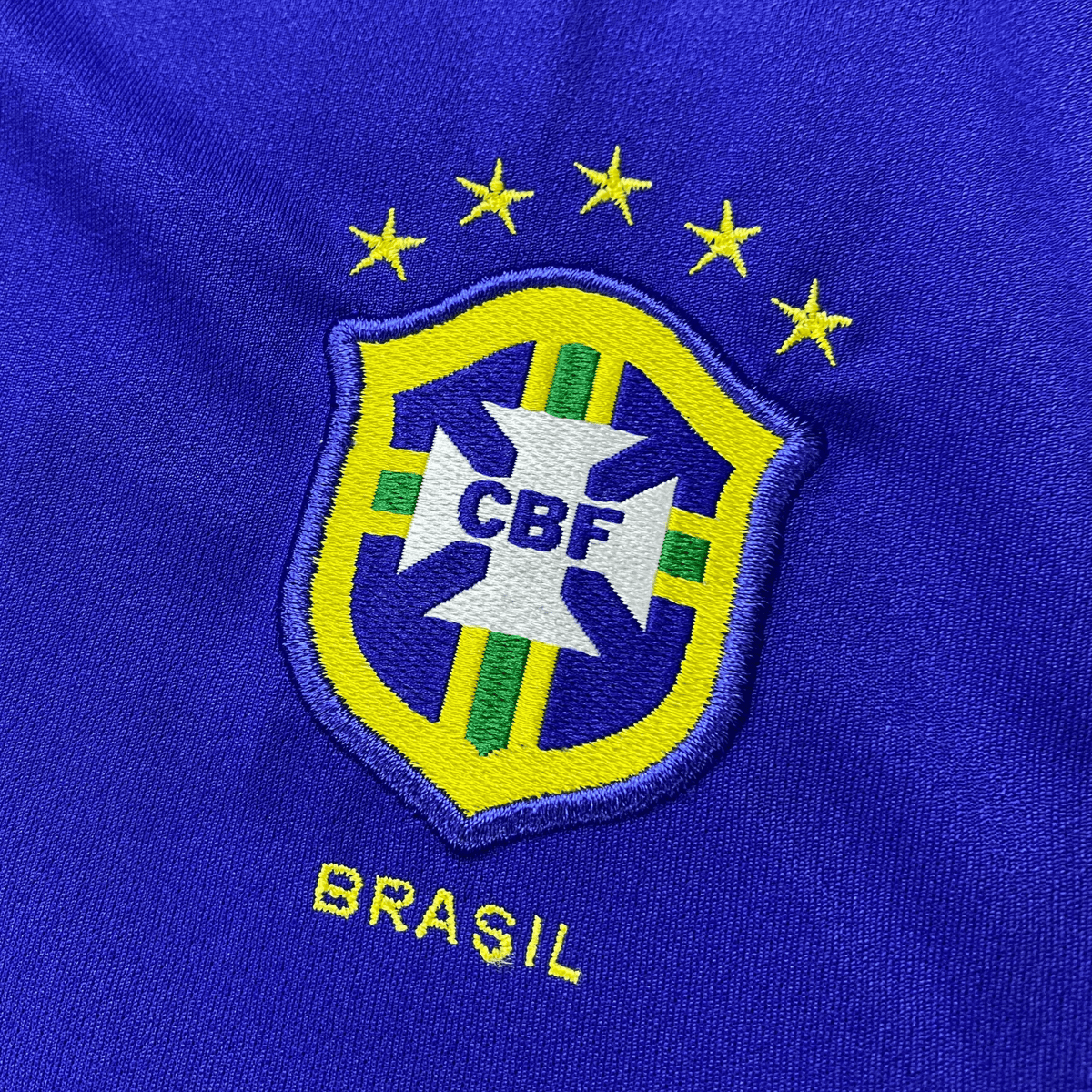 Vintage Brazil 2002-2004 Away football shirt with Ronaldinho 10 print, size L | Nostalgic Football Shirts