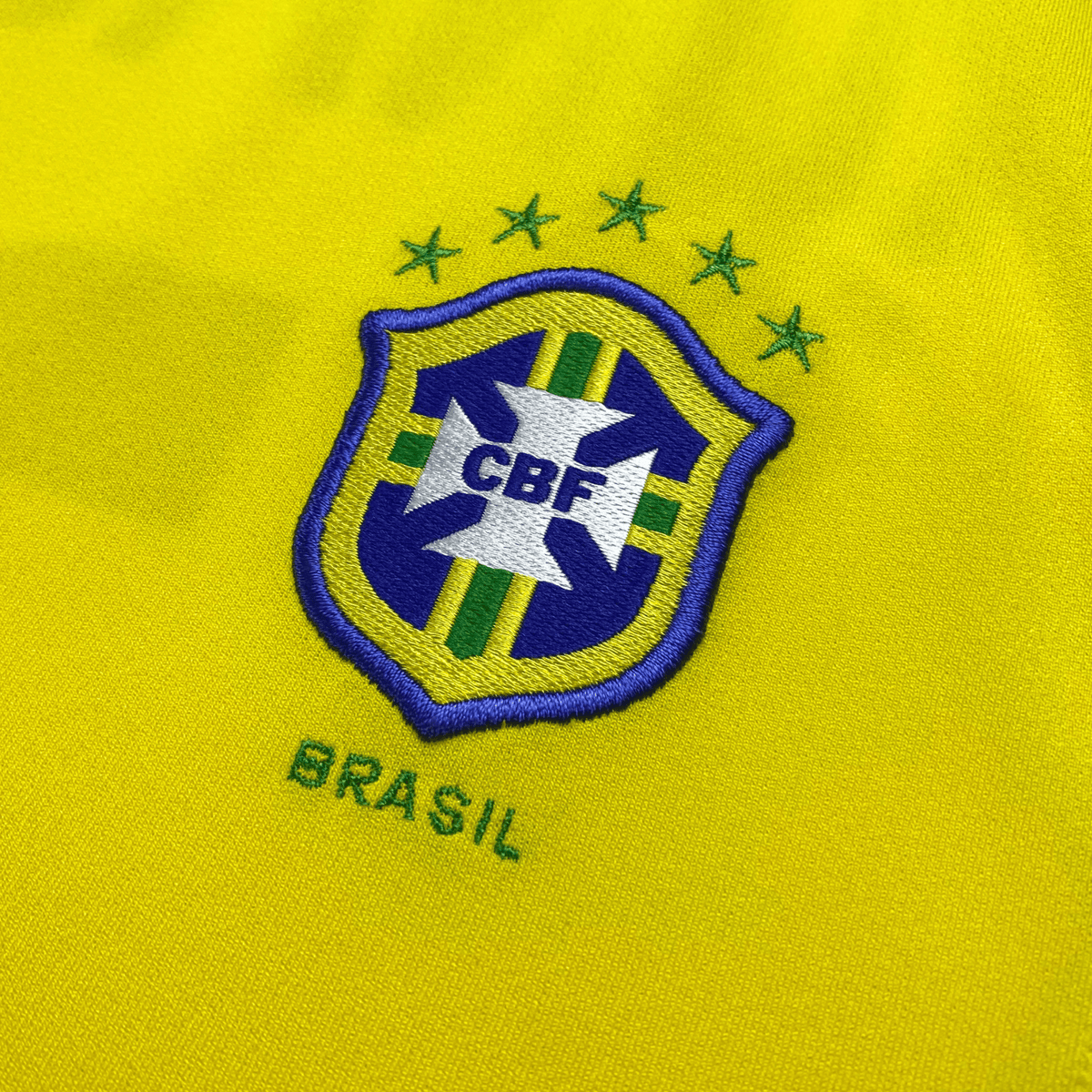 Vintage Brazil 2002-2004 Home football shirt with Ronaldinho 11 print, size XL | Nostalgic Football Shirts