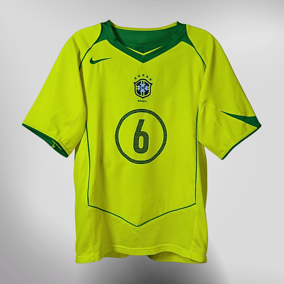 Authentic Nike Brazil 2004-2006 Home shirt, Roberto Carlos 6 on the back, size S | Nostalgic Football Shirts