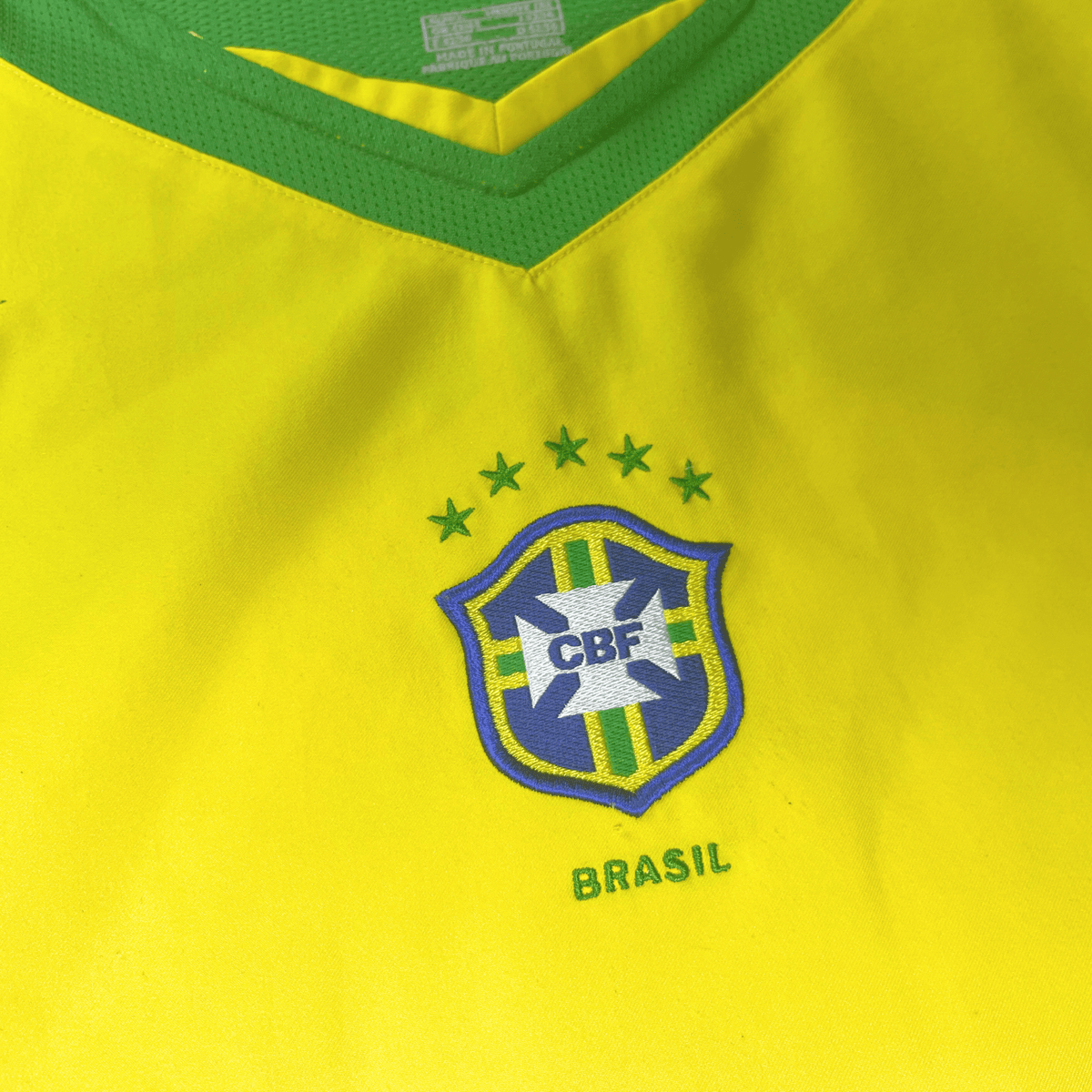 Original Brazil 2004-2006 Home football shirt, size L | Nostalgic Football Shirts