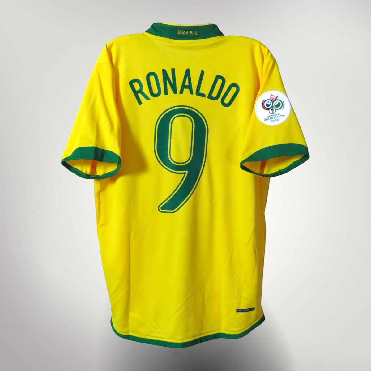 Vintage Brazil 2006-2008 Home football shirt with Ronaldo 9 print, size M | Nostalgic Football Shirts
