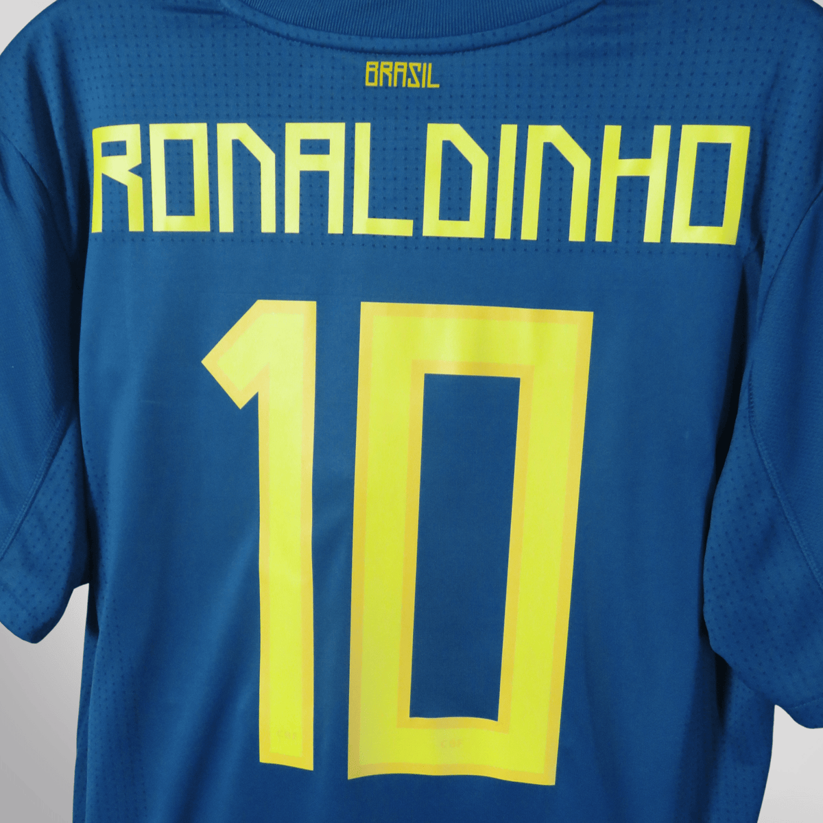 Retro Brazil 2011-2012 Away football jersey by Nike, Ronaldinho 10, size M | Nostalgic Football Shirts