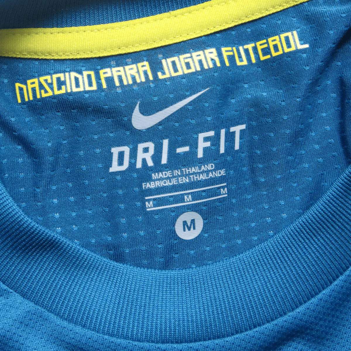 Vintage Brazil 2011-2012 Away football shirt with Ronaldinho 10 print, size M | Nostalgic Football Shirts