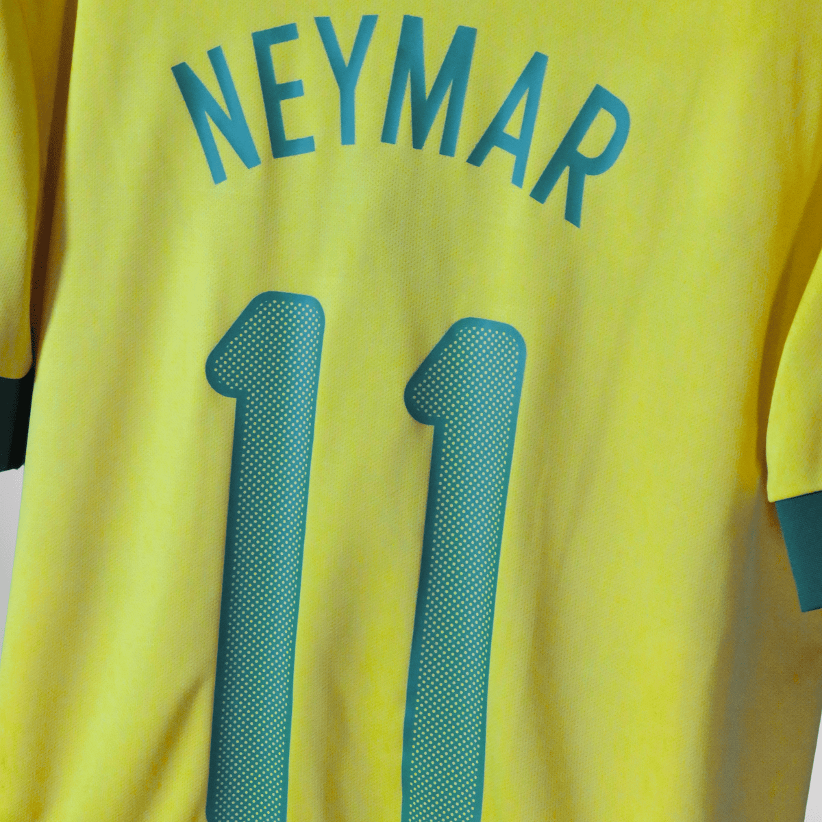 Retro Brazil 2013-2014 Home football jersey by Nike, Neymar 11, size M | Nostalgic Football Shirts