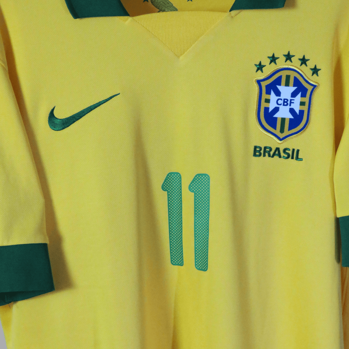 Original Brazil 2013-2014 Home football shirt, size M, Neymar 11 | Nostalgic Football Shirts