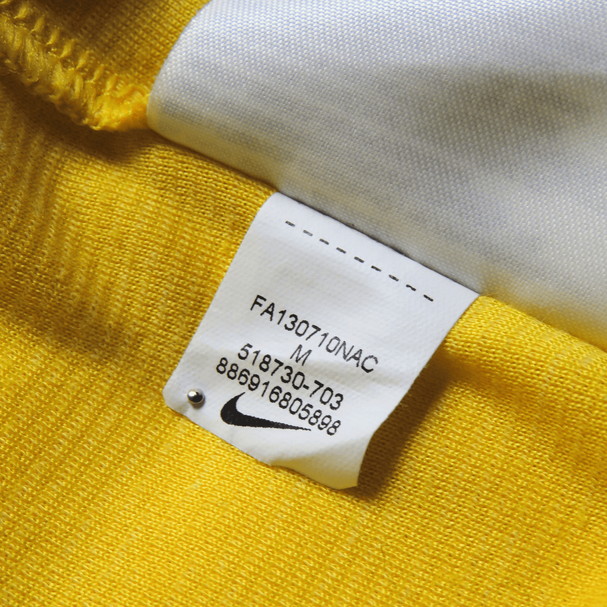 Authentic Nike Brazil 2013-2014 Home shirt, Neymar 11 on the back, size M | Nostalgic Football Shirts