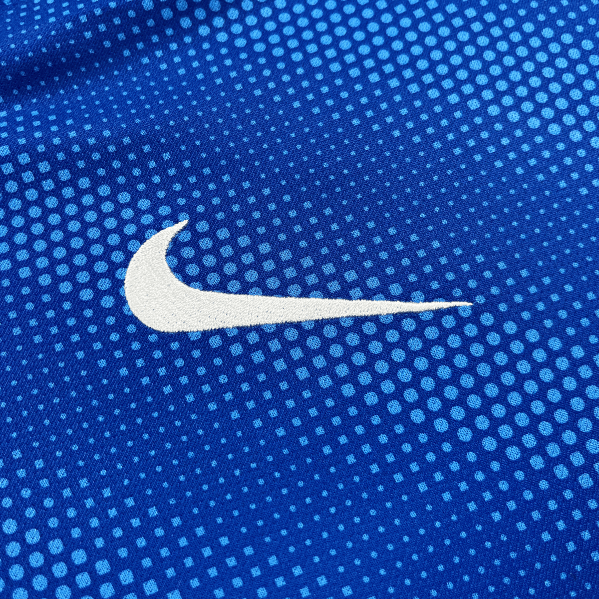 Vintage Brazil 2014-2015 Away football shirt with Neymar Jr 10 print, size L | Nostalgic Football Shirts