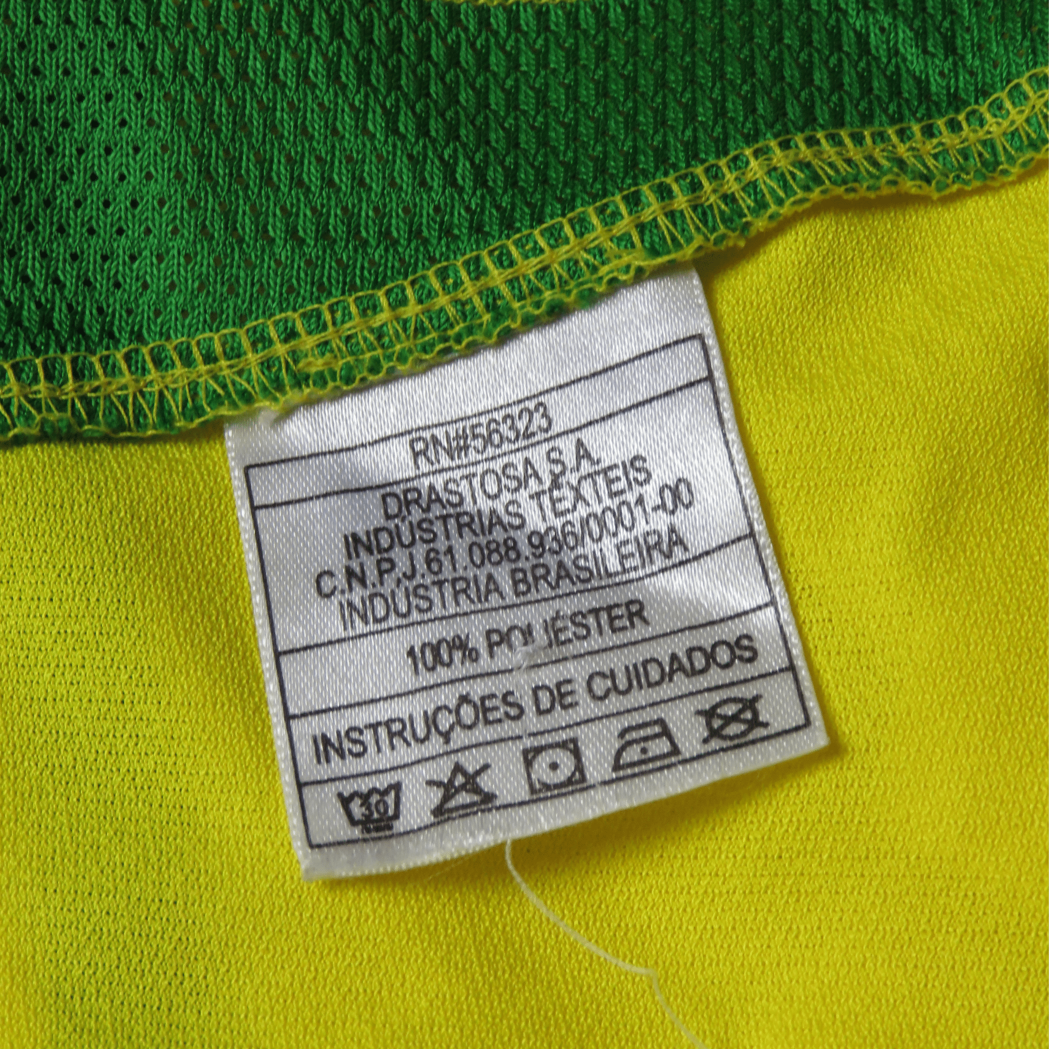 Brazil 2002-04 Home Roberto Carlos #6 Shirt M