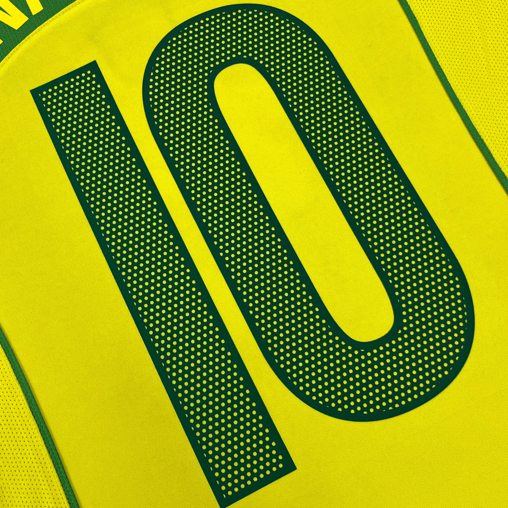 Brazil 2004-06 Home Ronaldinho #10 Shirt M