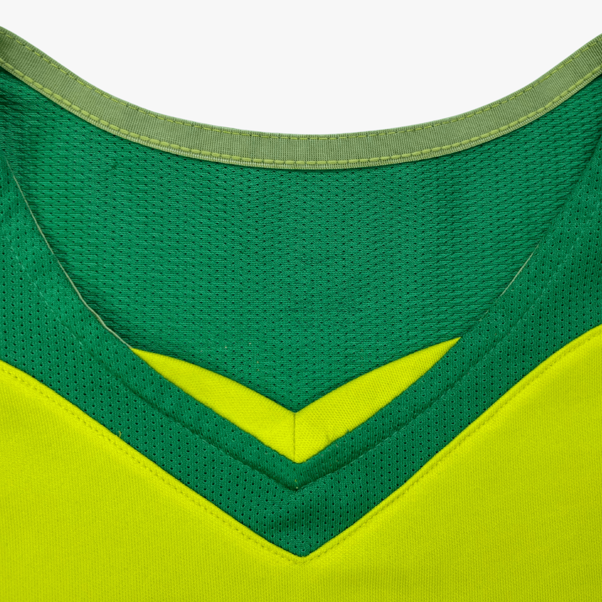 Brazil 2004-06 Home Ronaldinho #10 Shirt M