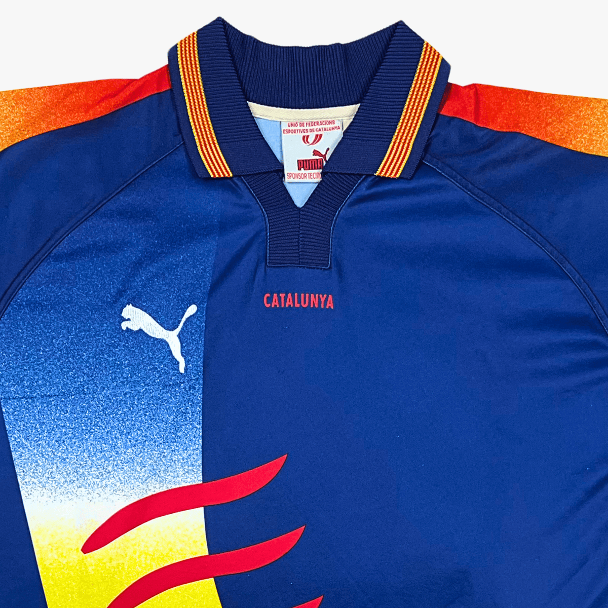Authentic Puma Catalunya 2002-2003 Away shirt, size M | Nostalgic Football Shirts