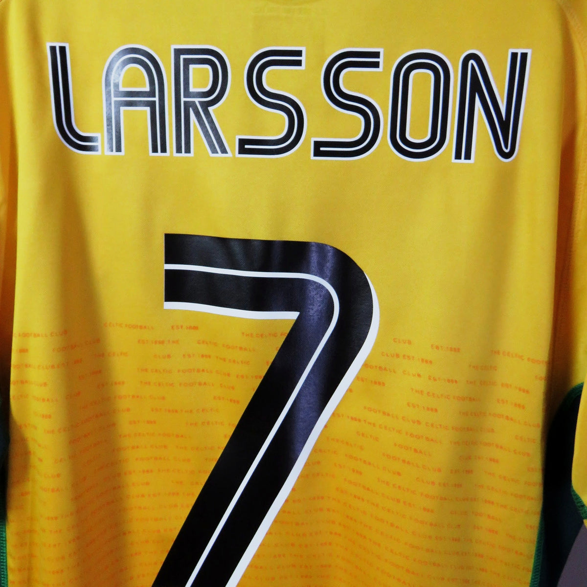Celtic 2002-2003 Away shirt, Larsson 7, Umbro, size L | Nostalgic Football Shirts