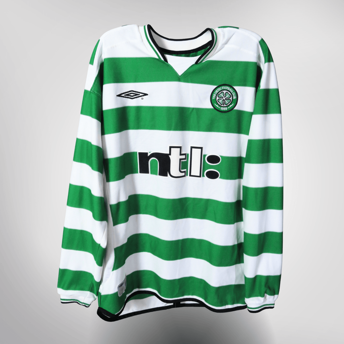 Authentic Umbro Celtic 2002-2003 Home longsleeve shirt, Larsson 7 on the back, size L | Nostalgic Football Shirts