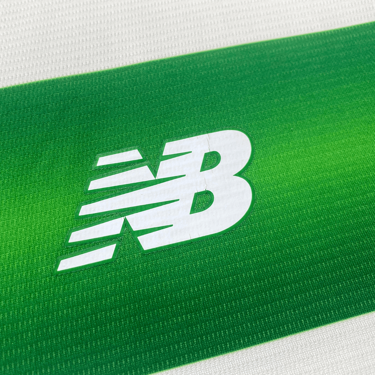 Authentic New Balance Celtic 2016-2017 Home shirt, Moussa Dembélé 10 on the back, size M | Nostalgic Football Shirts